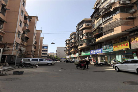 城北春风海棠4室2厅2卫173万137m2出售